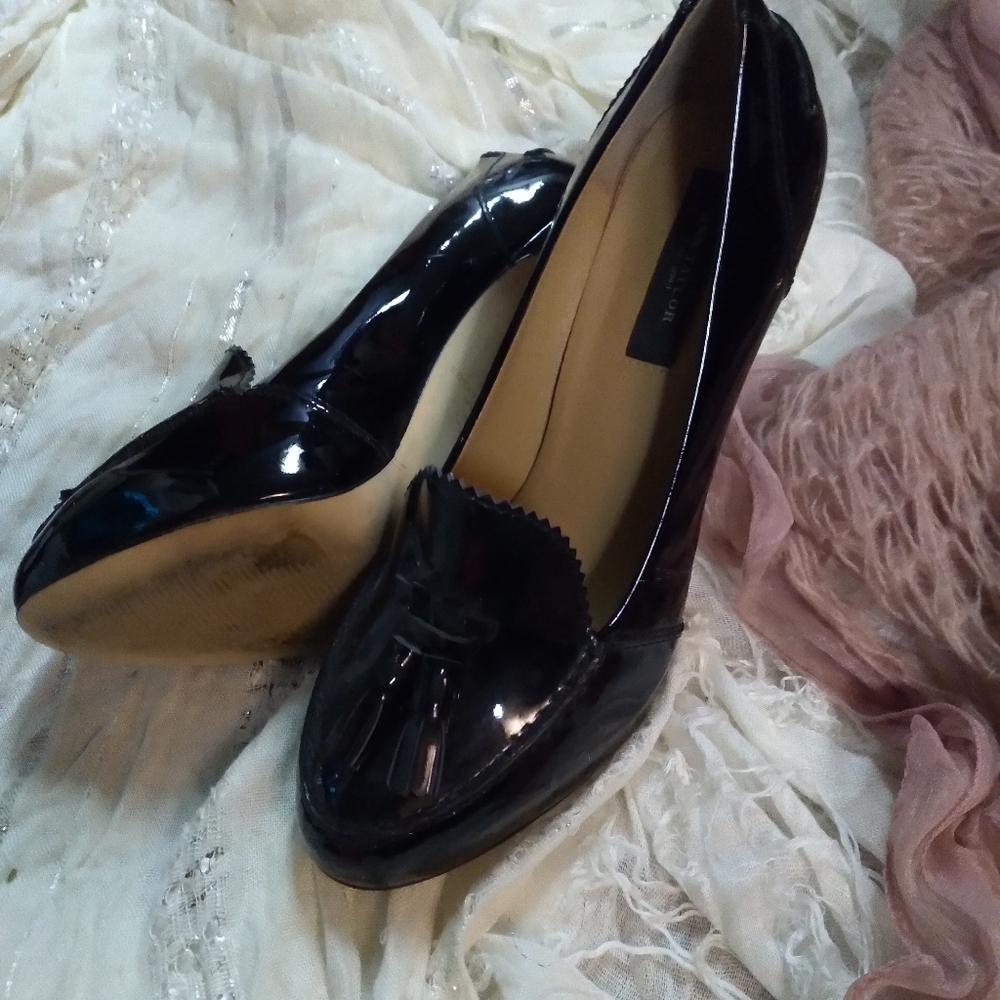 Heels - Picture 4 of 4